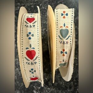 Vintage Heart Folk Ribbon Trim - Red & Teal on Cream, Lion Ribbon Company,